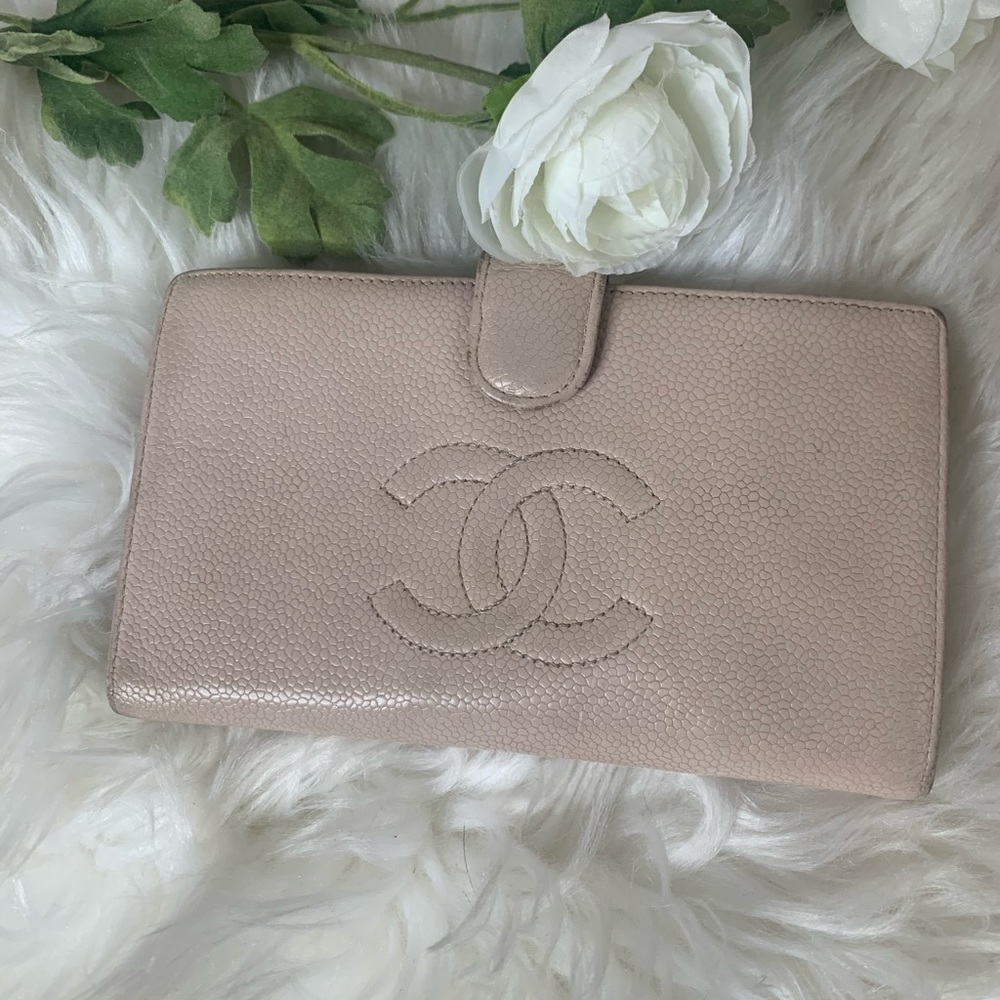 Chanel Caviar Wallet